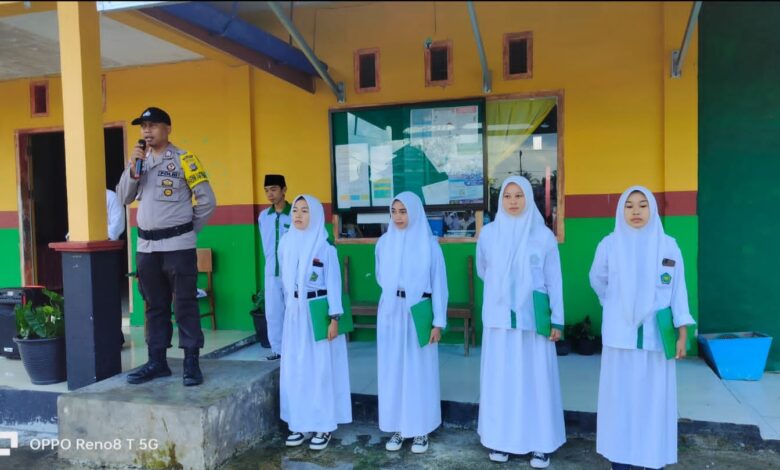 Antisipasi Kenakalan Remaja, Kapolres Banggai Luncurkan Program Bhabinkamtibmas Goes To School
