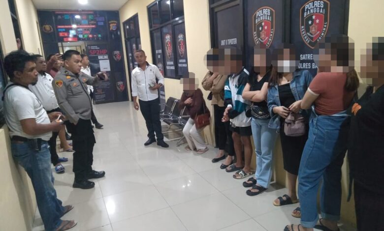 Satgas TPPO Ungkap Kasus Prostitusi Online di Kota Luwuk, Mucikari dan Lima Perempuan Diamankan
