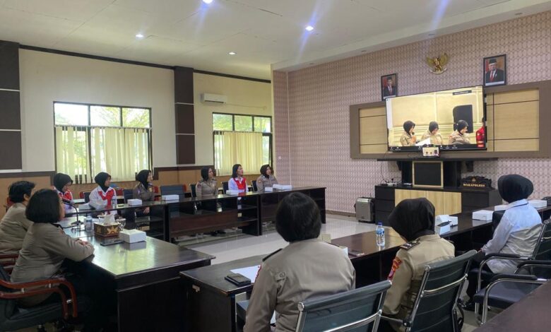 Hari Jadi Polwan ke-75, Srikandi Polres Banggai Ikuti Webinar Nasional