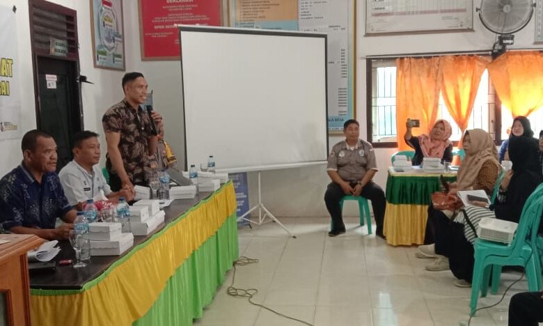 Sat Narkoba Polres Banggai Gelar Program Jumat Curhat di Kampung Bebas Narkoba Desa Tontouan