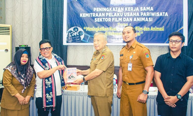 Wabup Banggai Buka Peningkatan Kerjasama Kemitraan Pelaku Usaha Pariwisata Sektor Film dan Animasi